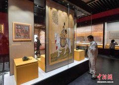 抓住暑期“尾巴” 新疆各大博物馆游客络绎不绝